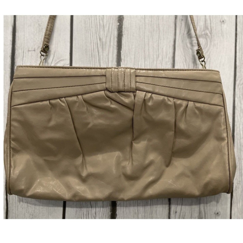 MCI World of Fine Handbags‎ Beige Faux Leather Clutch Shoulder Bag
